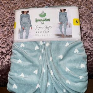 BRAND NEW SUPER SOFT FLEECE LOUNGE SET SIZE SMALL